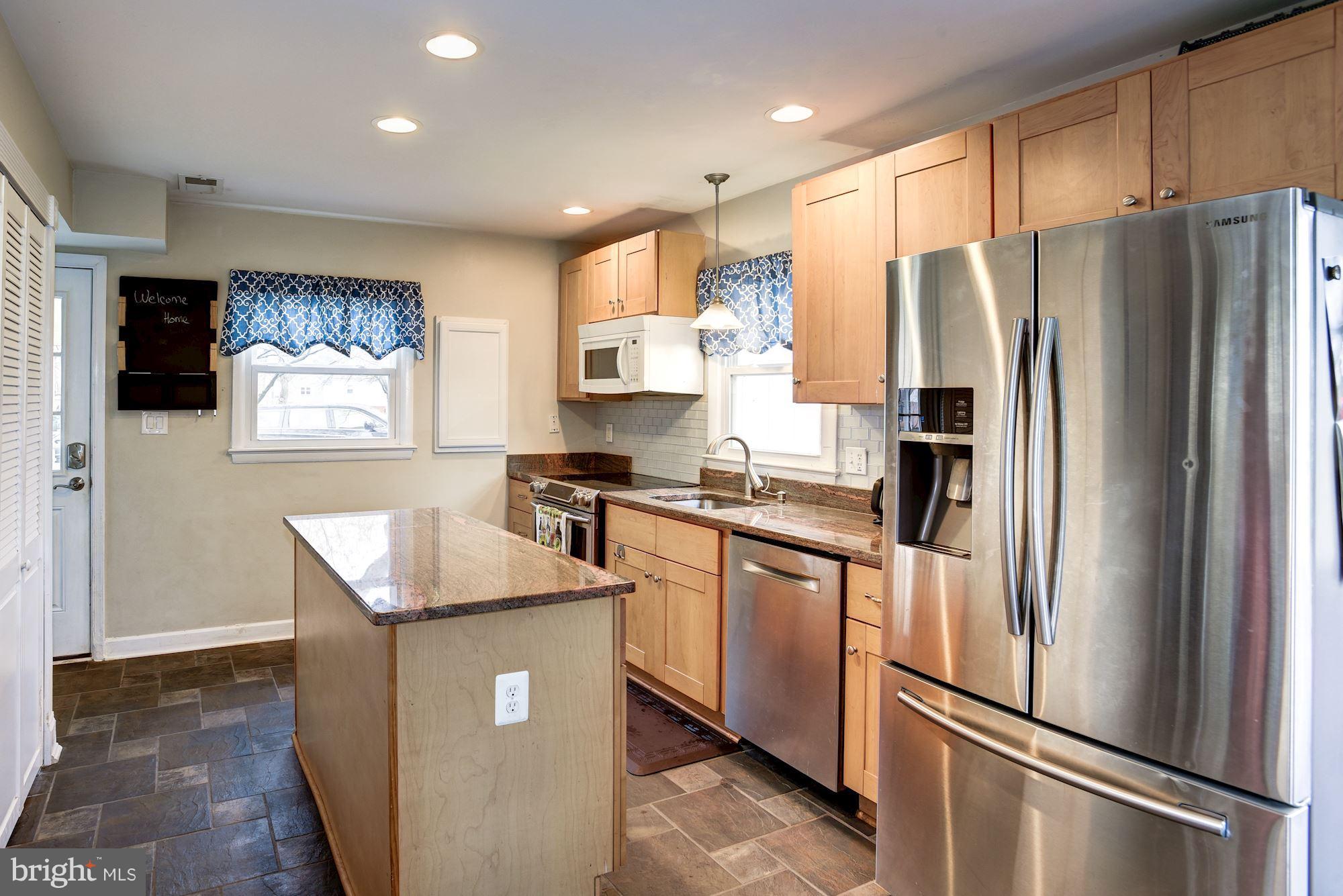 8525 Artillery Road Manassas, VA 20110 - Photo 5 of 24 Kitchen