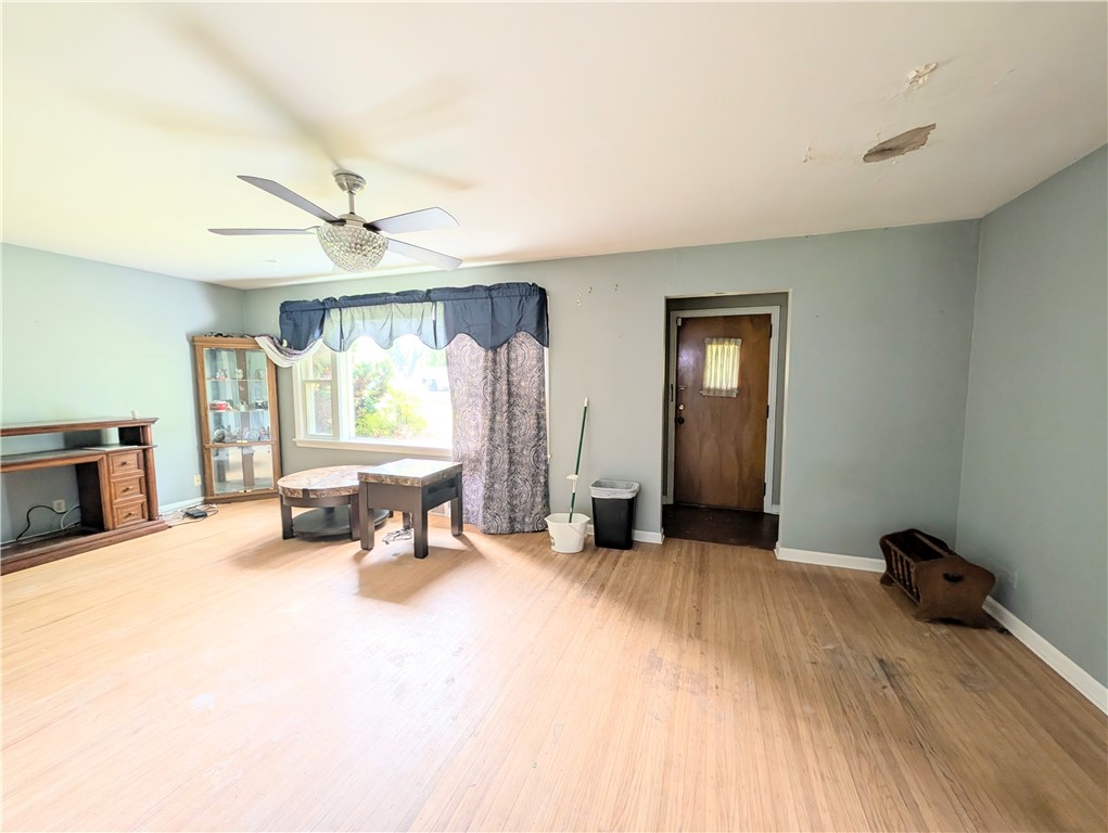 28 Ranch Village Lane Gates, NY 14624 - Photo 12 of 15 Livingroom
