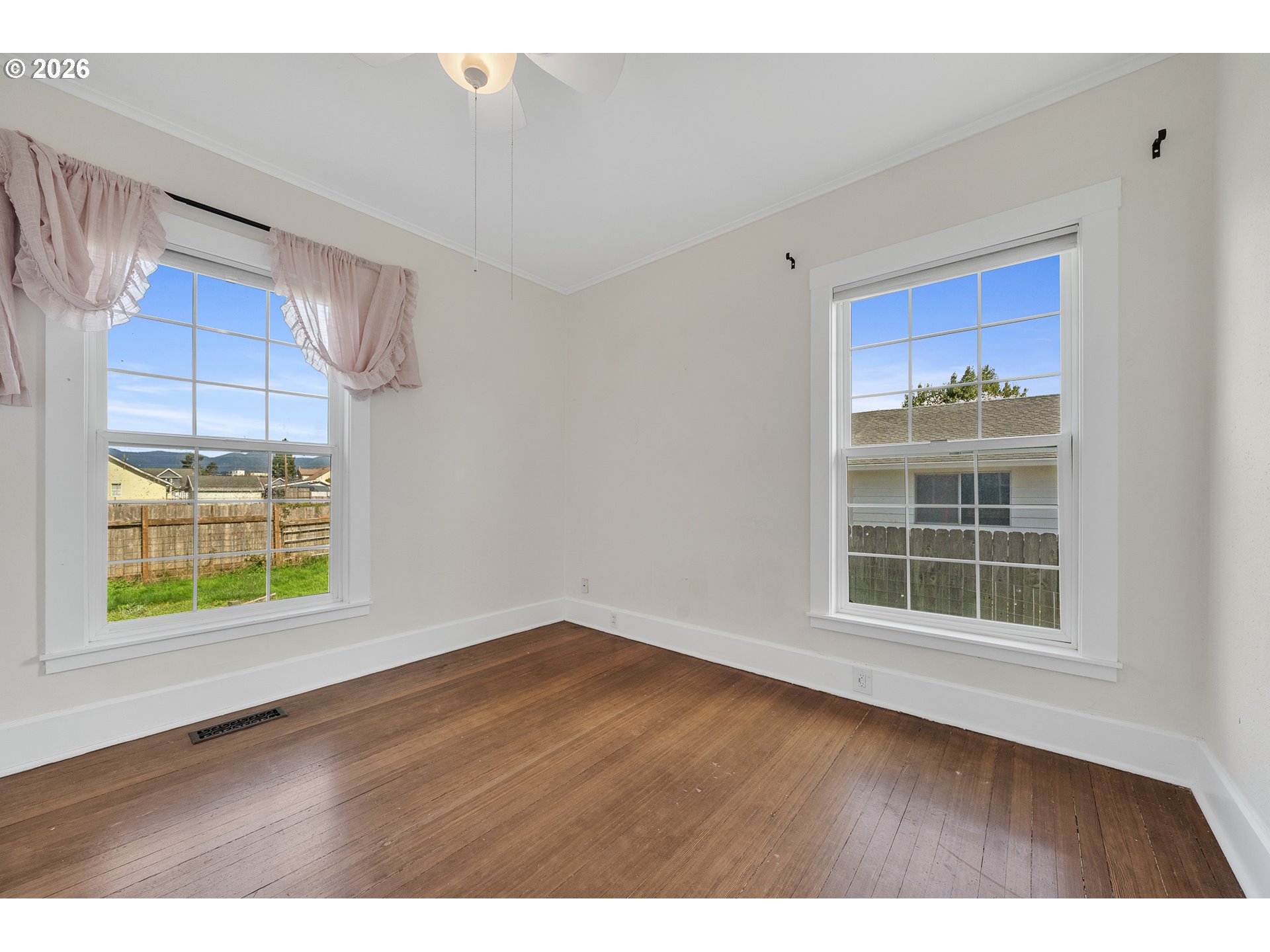 1802 8th Street Tillamook, OR 97141 - Photo 13 of 37