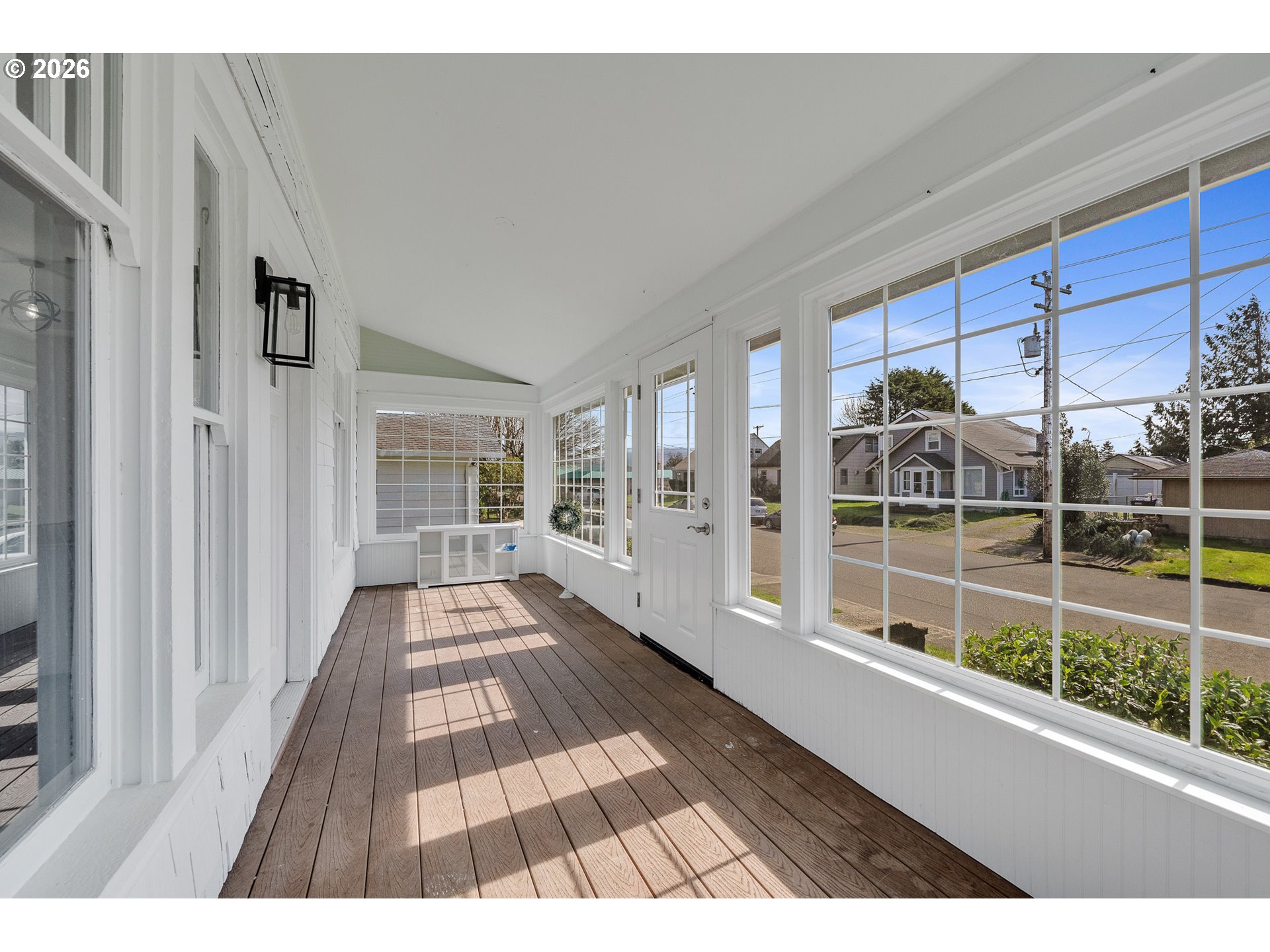 1802 8th Street Tillamook, OR 97141 - Photo 3 of 37