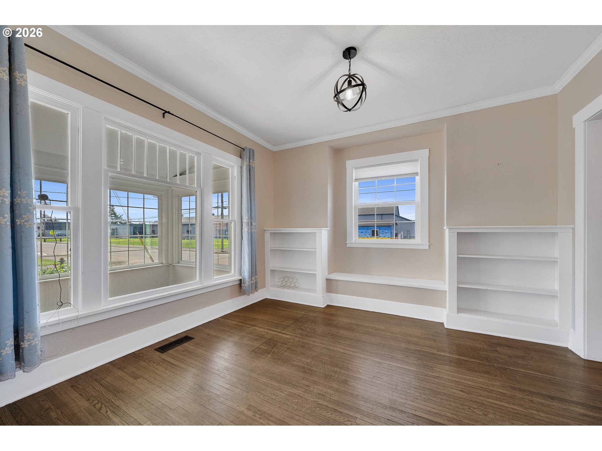 1802 8th Street Tillamook, OR 97141 - Photo 4 of 37