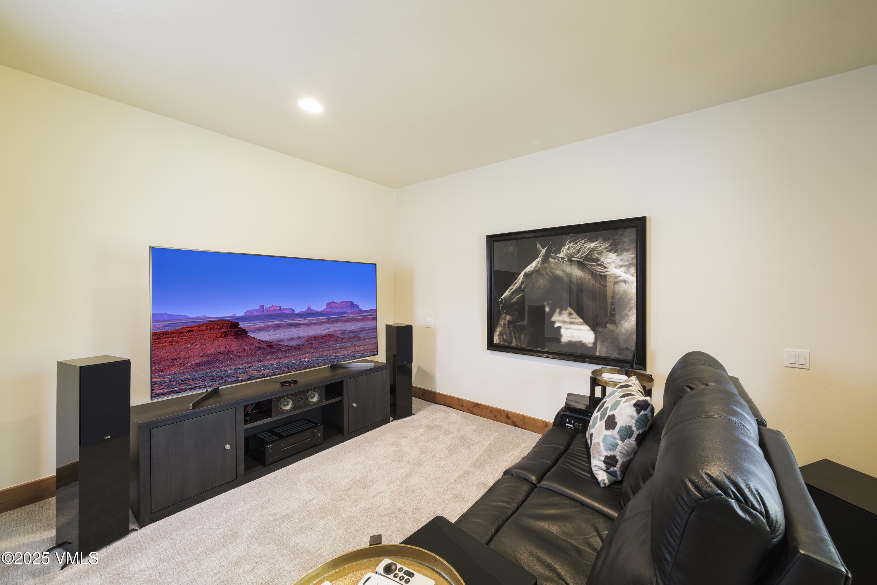 2735 Snowberry Drive, Unit B Vail, CO 81657 - Photo 26 of 48 2735B_Snowberry_Drive_045