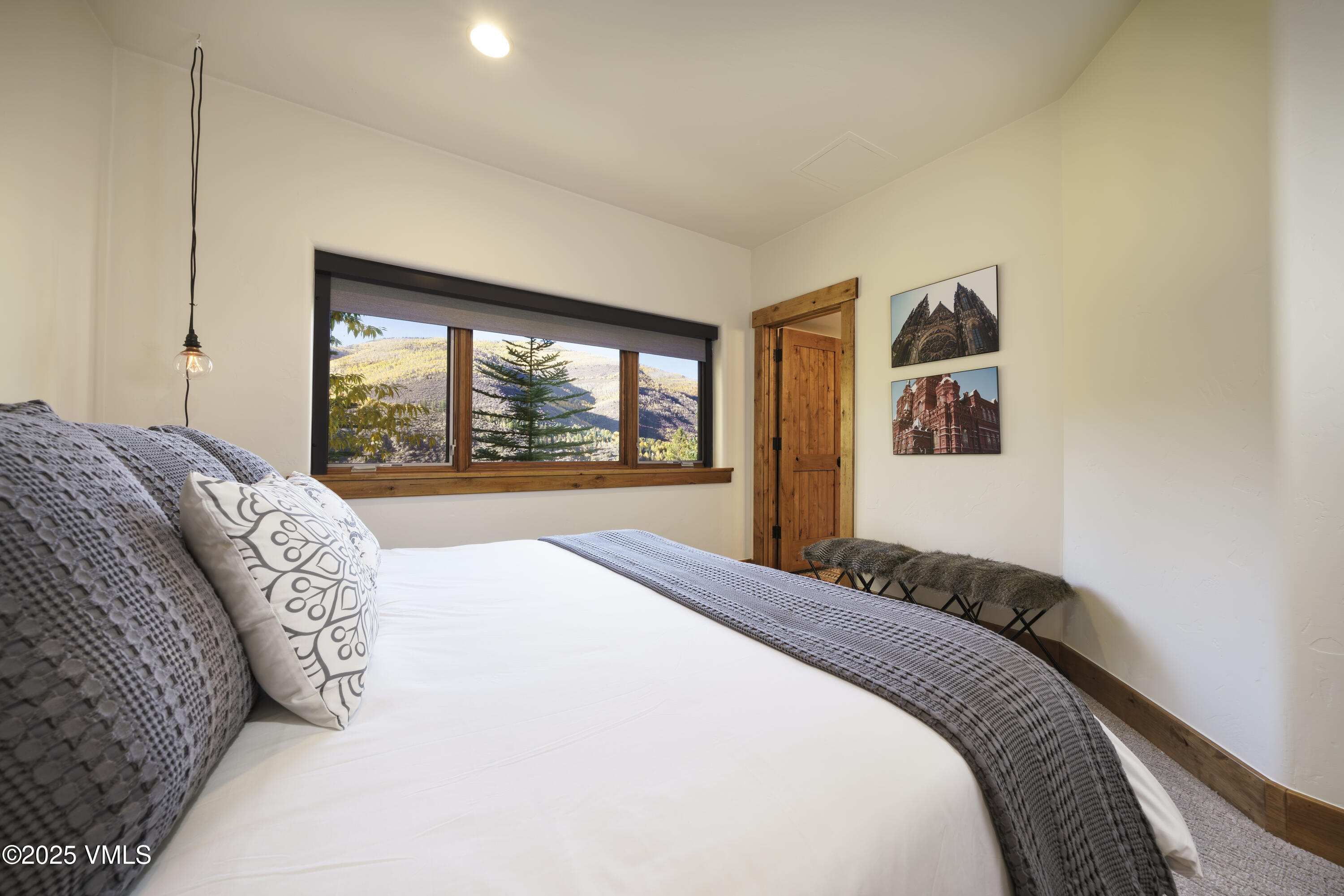 2735 Snowberry Drive, Unit B Vail, CO 81657 - Photo 28 of 48 2735B_Snowberry_Drive_047