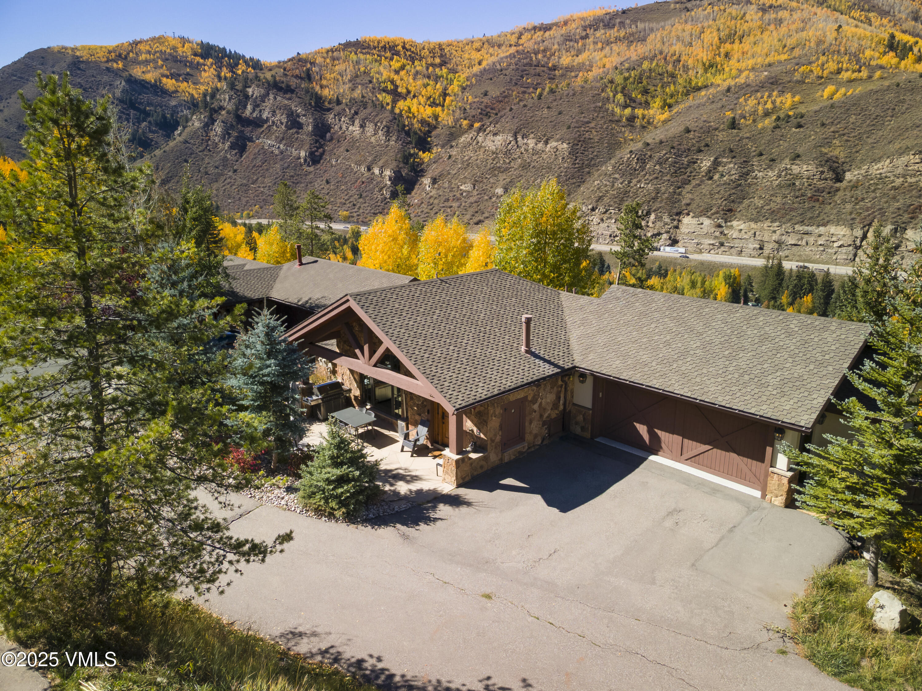 2735 Snowberry Drive, Unit B Vail, CO 81657 - Photo 39 of 48 2735B_Snowberry_Drive_096