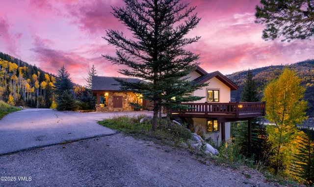 $2,895,000 | 2735 Snowberry Drive, Unit B, Vail, CO 81657