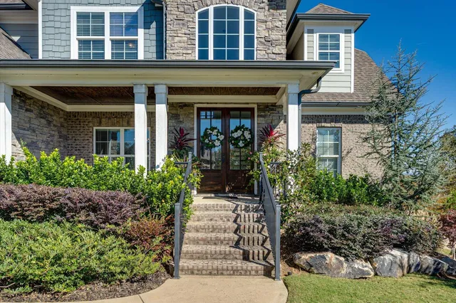 $875,000 | 5943 Eaglemont Drive, Chattanooga, TN 37416
