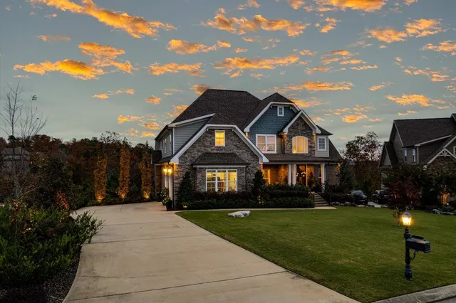 $875,000 | 5943 Eaglemont Drive, Chattanooga, TN 37416