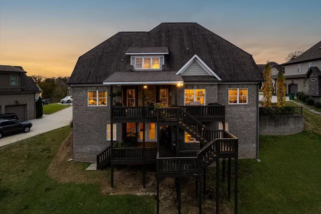 $875,000 | 5943 Eaglemont Drive, Chattanooga, TN 37416