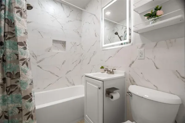 $399,000 | 2027 Valencia Way, Clearwater, FL 33764