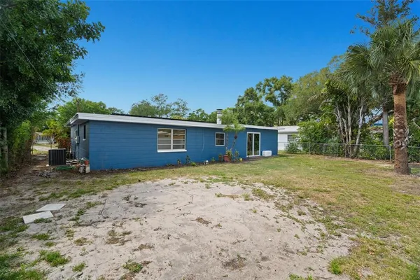 $399,000 | 2027 Valencia Way, Clearwater, FL 33764