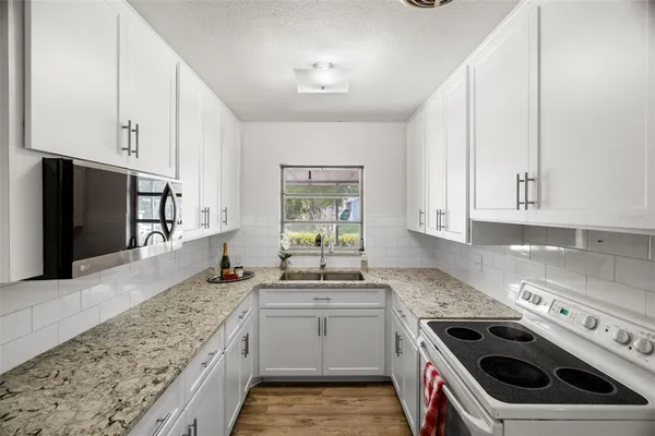 $399,000 | 2027 Valencia Way, Clearwater, FL 33764