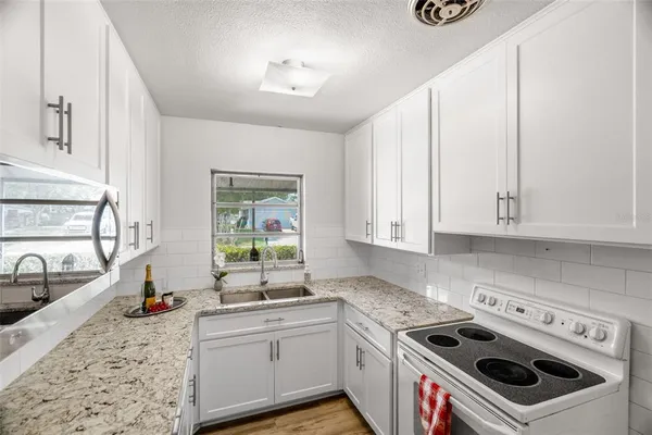 $399,000 | 2027 Valencia Way, Clearwater, FL 33764