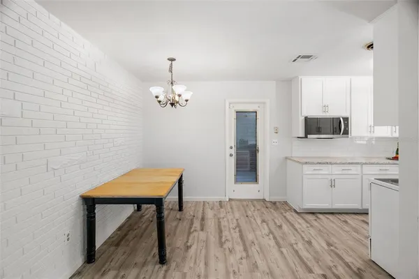 $399,000 | 2027 Valencia Way, Clearwater, FL 33764