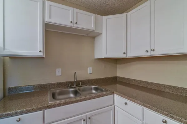 $945 | 8128 Barclay Street, Unit 105A, Dallas, TX 75227