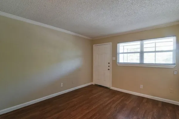 $945 | 8128 Barclay Street, Unit 105A, Dallas, TX 75227