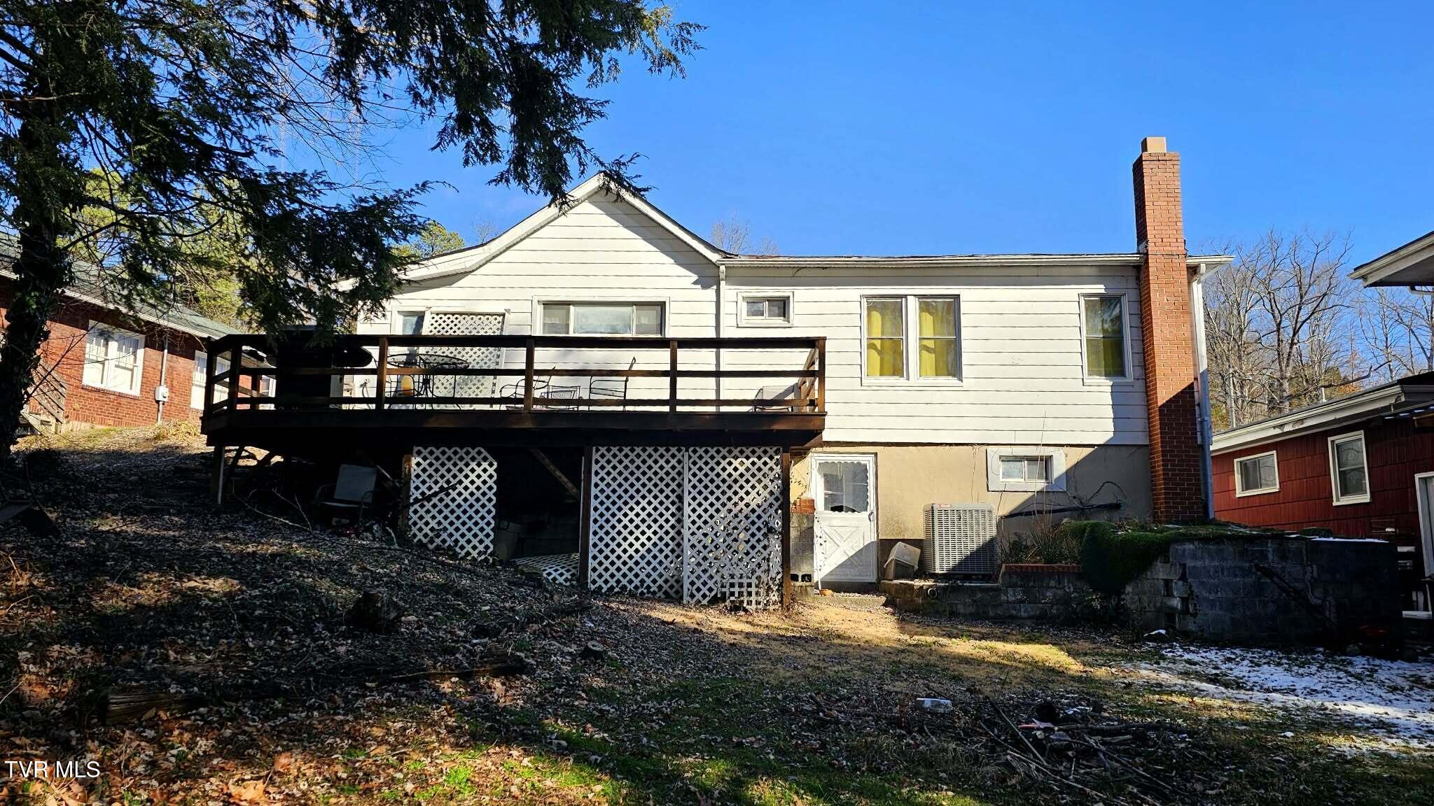 223 Craig Street Northwest Norton, VA 24273 - Photo 2 of 26 2