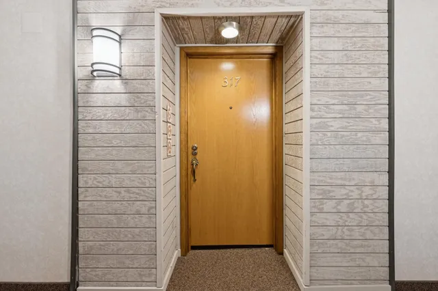 $99,000 | 7510 Cahill Road, Unit 317B, Edina, MN 55439