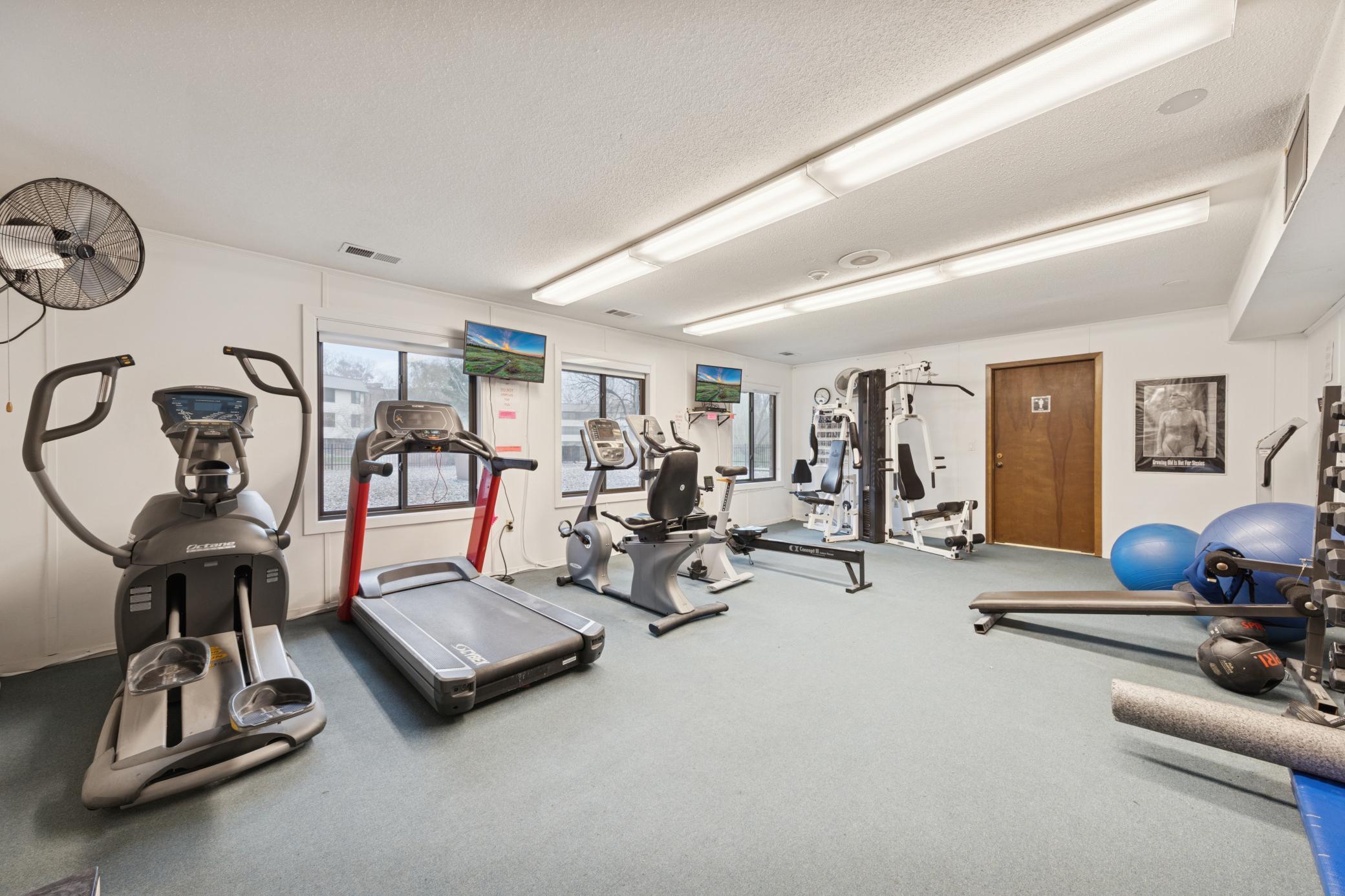 7510 Cahill Road, Unit 317B Edina, MN 55439 - Photo 20 of 30