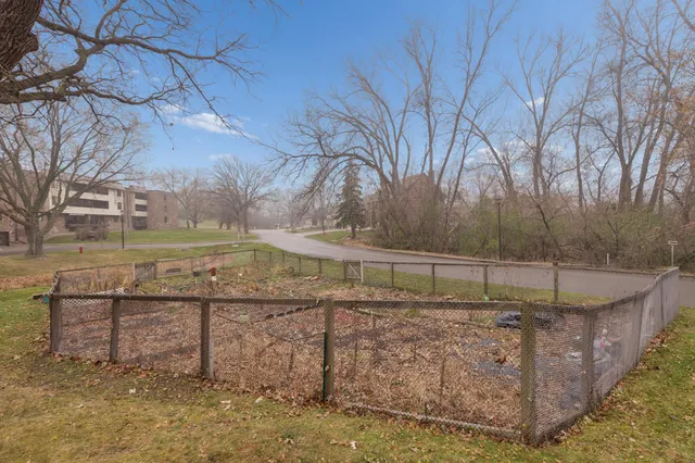 $99,000 | 7510 Cahill Road, Unit 317B, Edina, MN 55439