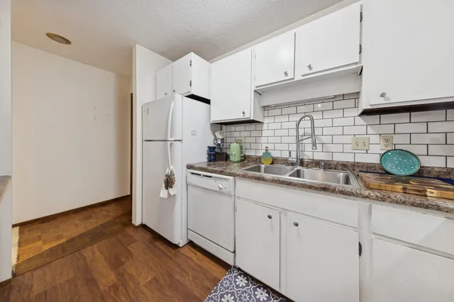 $99,000 | 7510 Cahill Road, Unit 317B, Edina, MN 55439