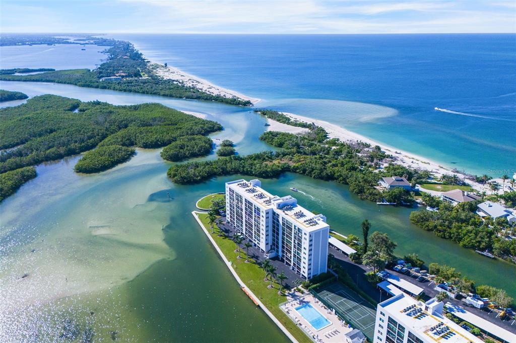9397 Midnight Pass Road, Unit 905 Sarasota, FL 34242 - Photo 31 of 37 Gallery Image 31