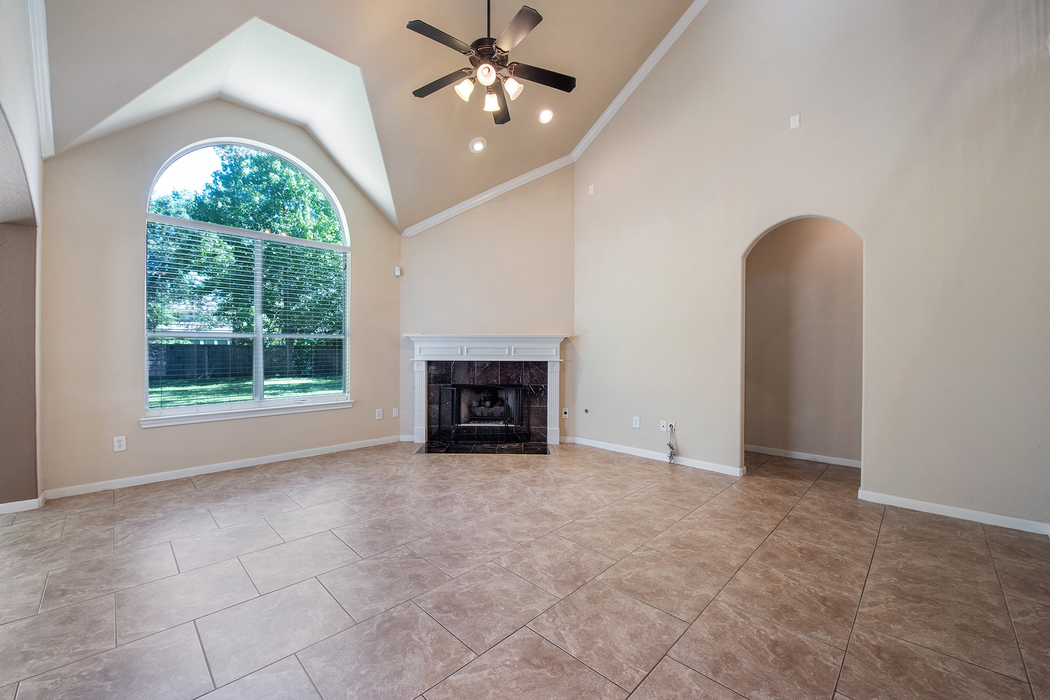 158 Rocky Point Drive Spring, TX 77389 - Photo 10 of 34