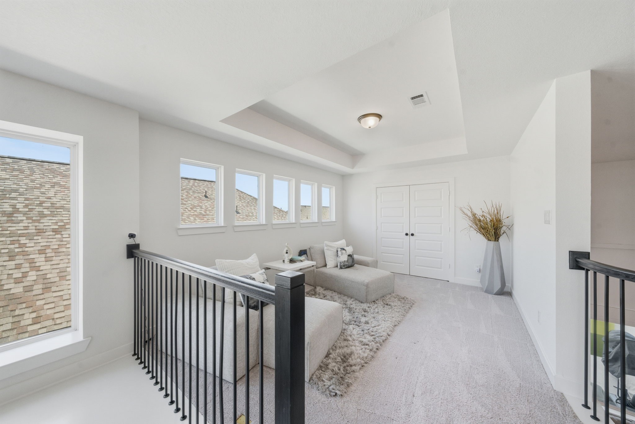 10438 Rigel Rdg Way Richmond, TX 77406 - Photo 9 of 34 a view of livingroom with furniture and windows