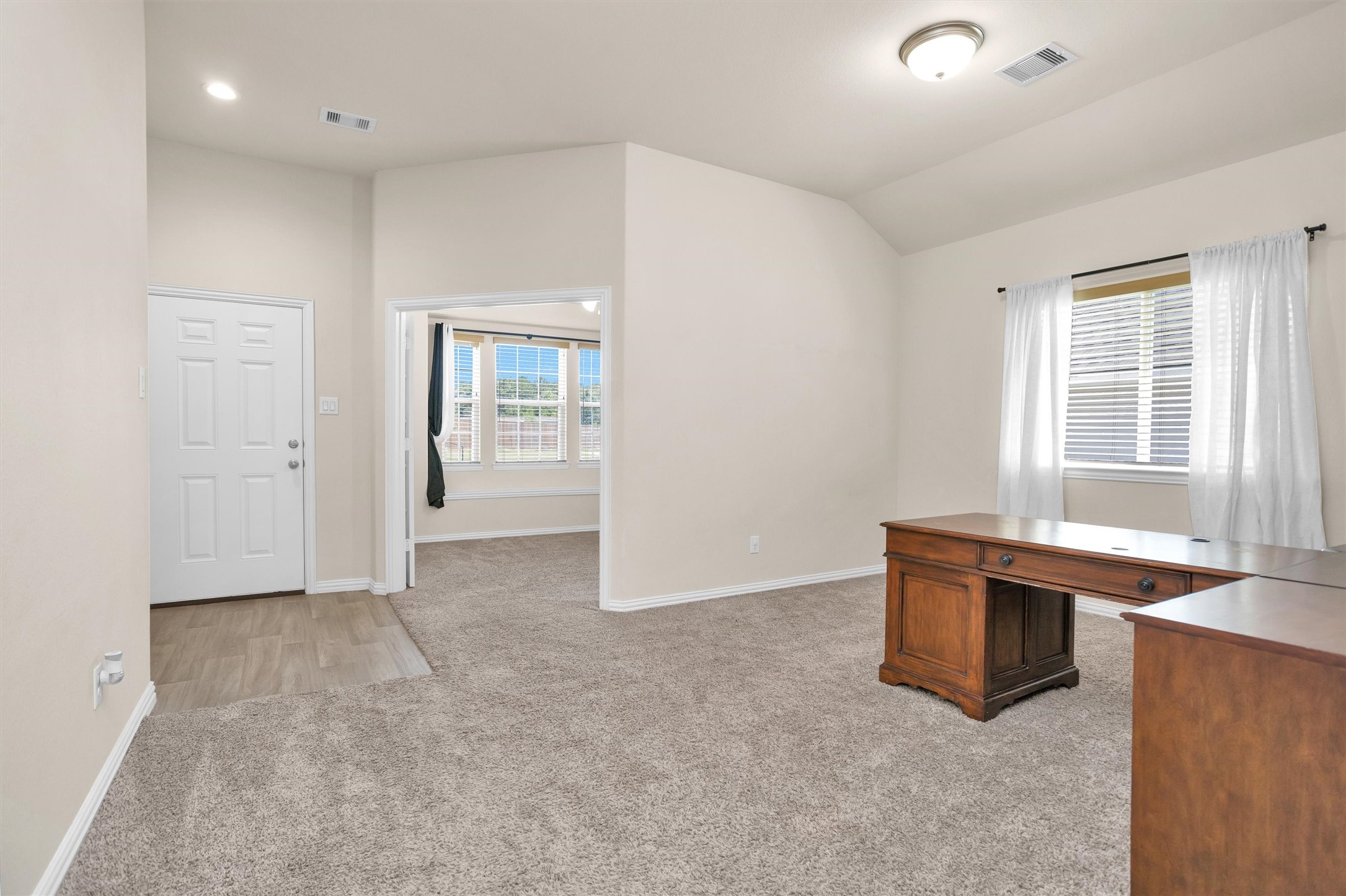 223 Shoreview Drive Conroe, TX 77303 - Photo 12 of 39