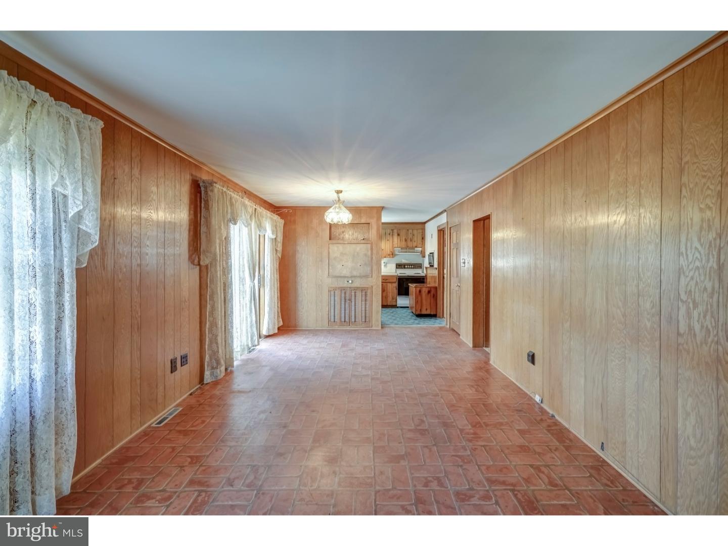 373 Front Street Atco, NJ 08004 - Photo 4 of 25 Gallery Image 4