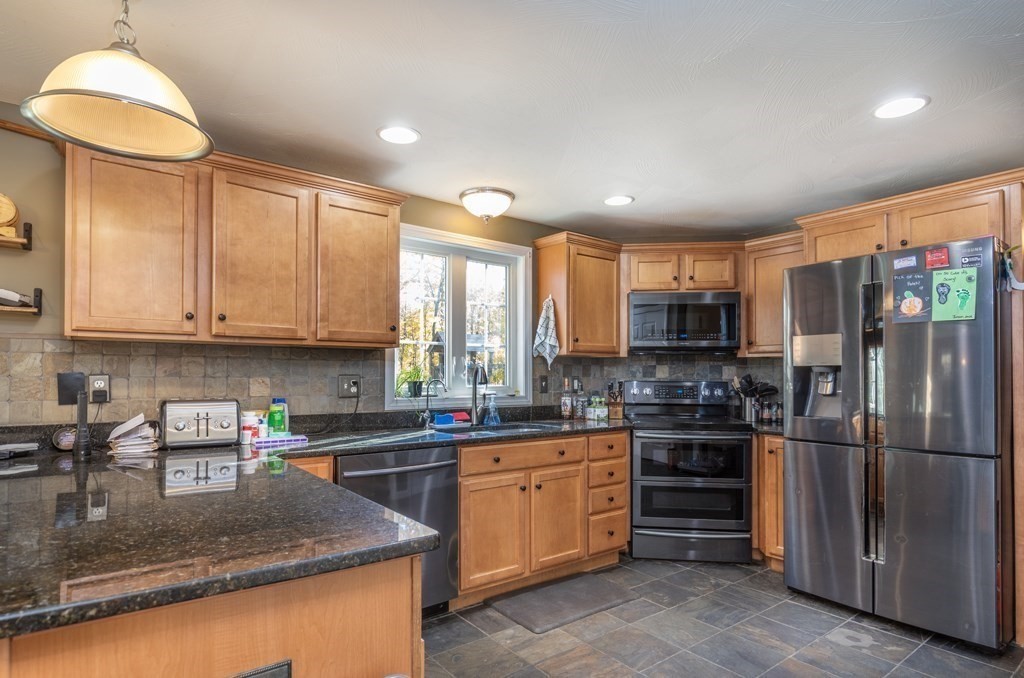 134 Piper Road Ashby, MA 01431 - Photo 3 of 19
