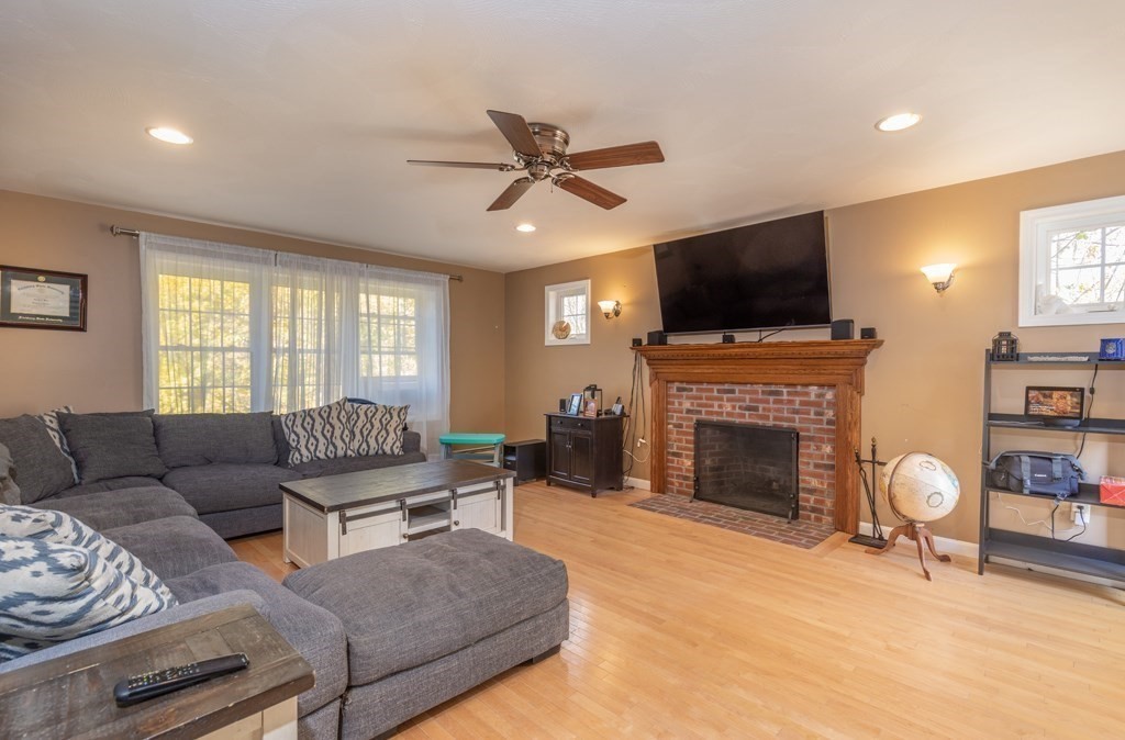 134 Piper Road Ashby, MA 01431 - Photo 5 of 19