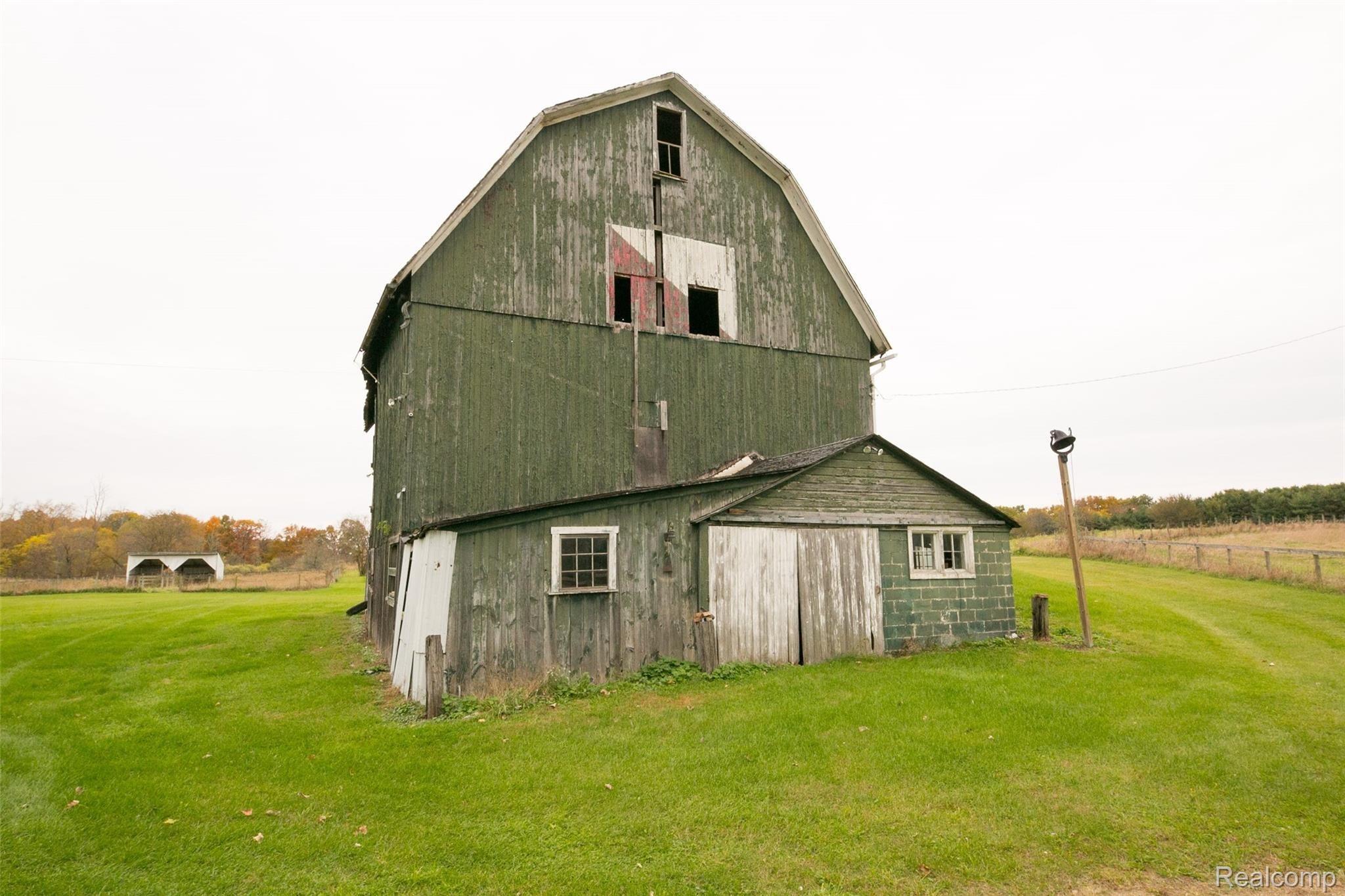 9492 Grossman Road Manchester, MI 48158 - Photo 75 of 99 IMG-6432.jpg