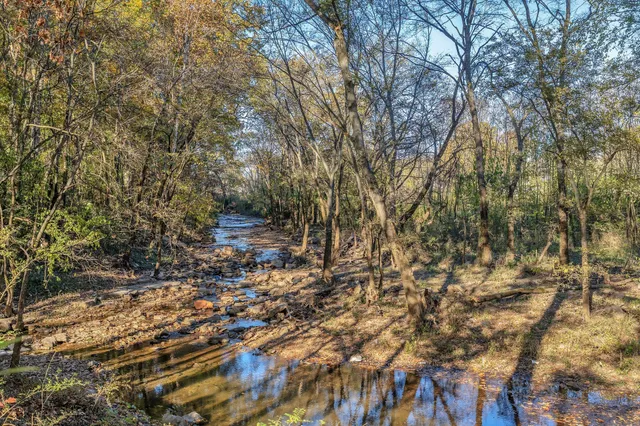 a view of an outdoor space and a yard