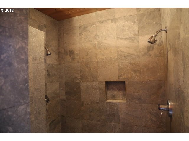 22940 South Viola Welch Road Beavercreek, OR 97004 - Photo 14 of 29 Gallery Image 14