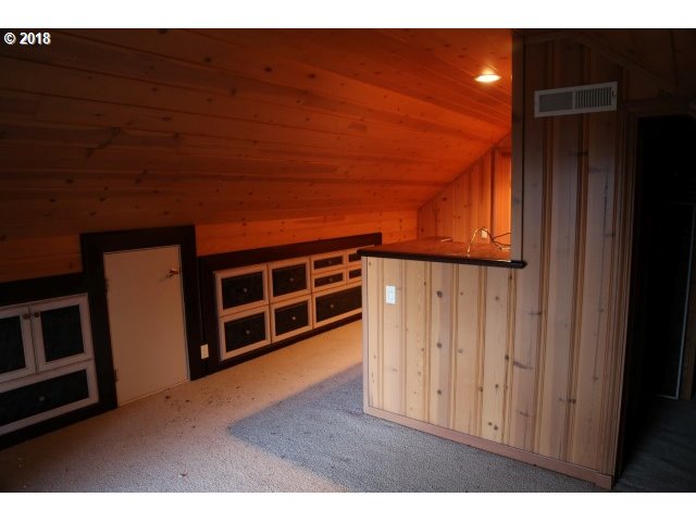 22940 South Viola Welch Road Beavercreek, OR 97004 - Photo 16 of 29 Gallery Image 16