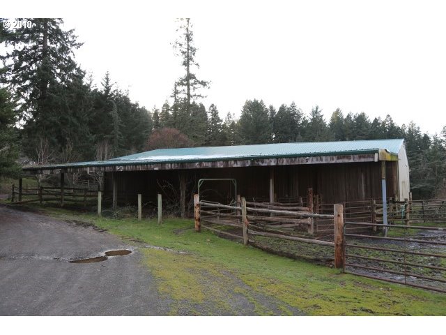 22940 South Viola Welch Road Beavercreek, OR 97004 - Photo 24 of 29 Gallery Image 24