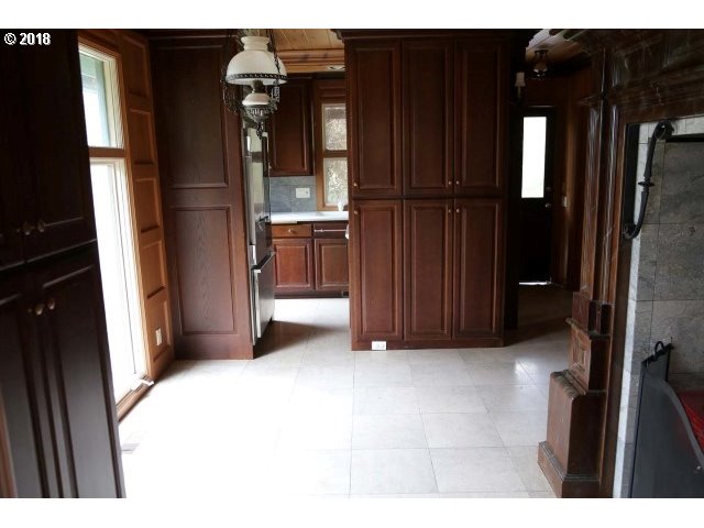 22940 South Viola Welch Road Beavercreek, OR 97004 - Photo 7 of 29 Gallery Image 7