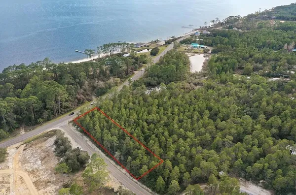 $90,000 | 2041 Highway 98 West, Carrabelle, FL 32322