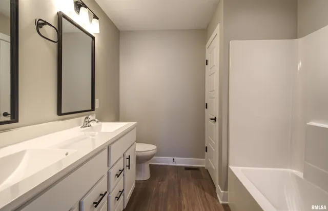 $235,000 | 1008 South 4th Street, Clinton, IA 52732