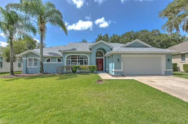 $545,000 | 2327 Eagle Bluff Drive, Valrico, FL 33596
