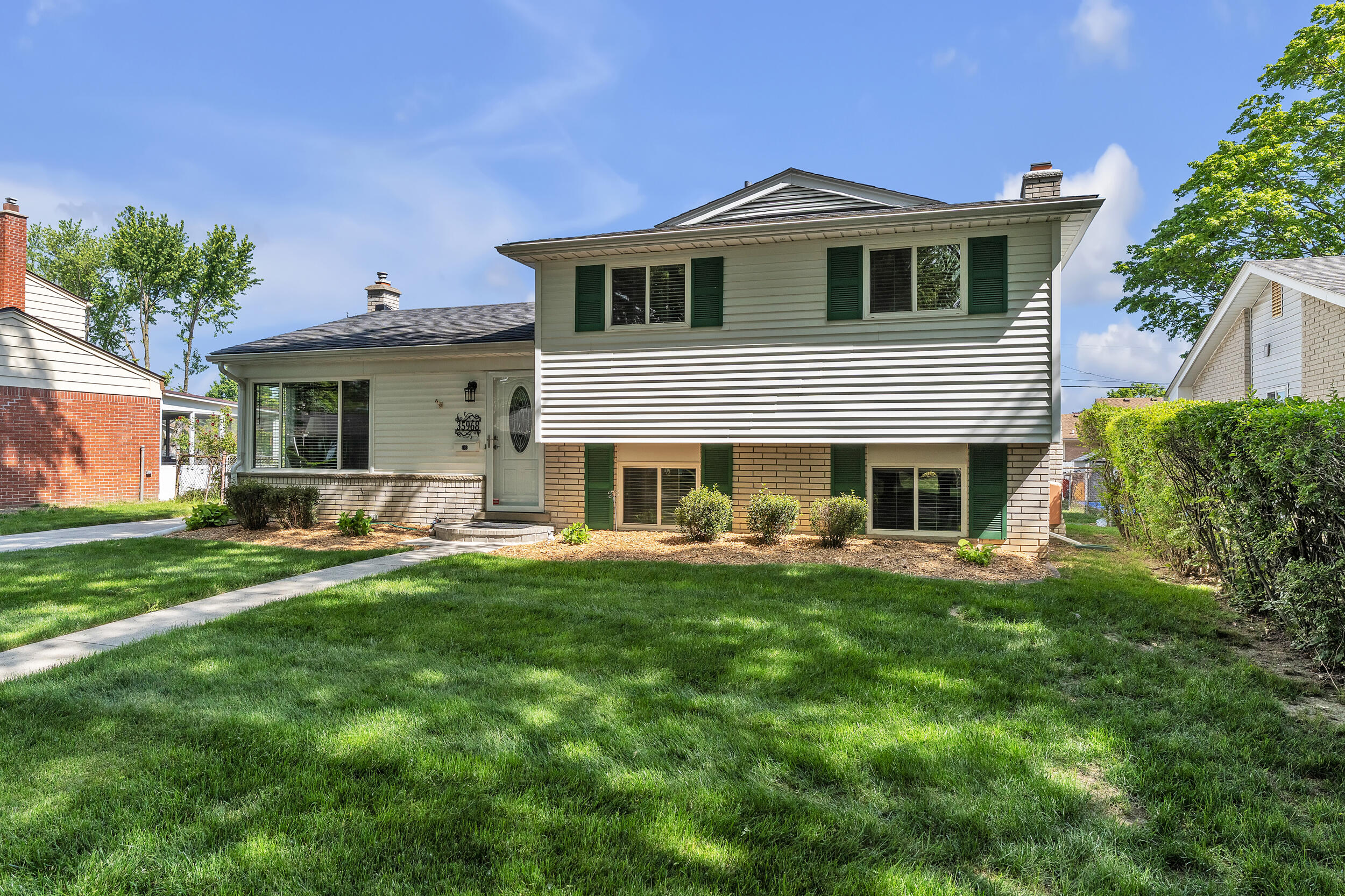 35968 Jamison Street Livonia, MI 48154 - Photo 3 of 38 jamison-4