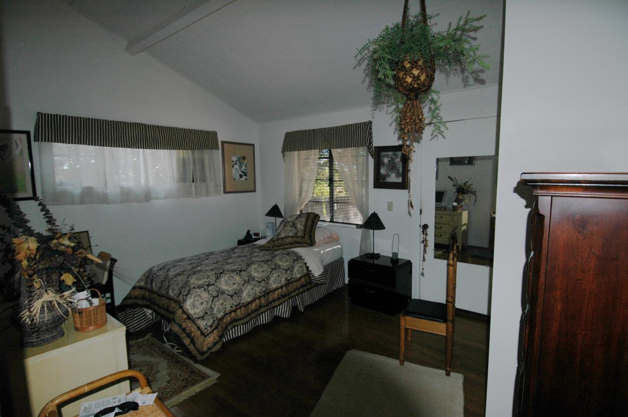 4098 Foothill Road Santa Barbara, CA 93110 - Photo 8 of 10 Bedroom