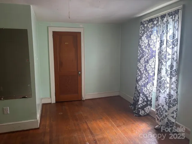 $225,000 | 164 North Mitchell Avenue, Bakersville, NC 28705