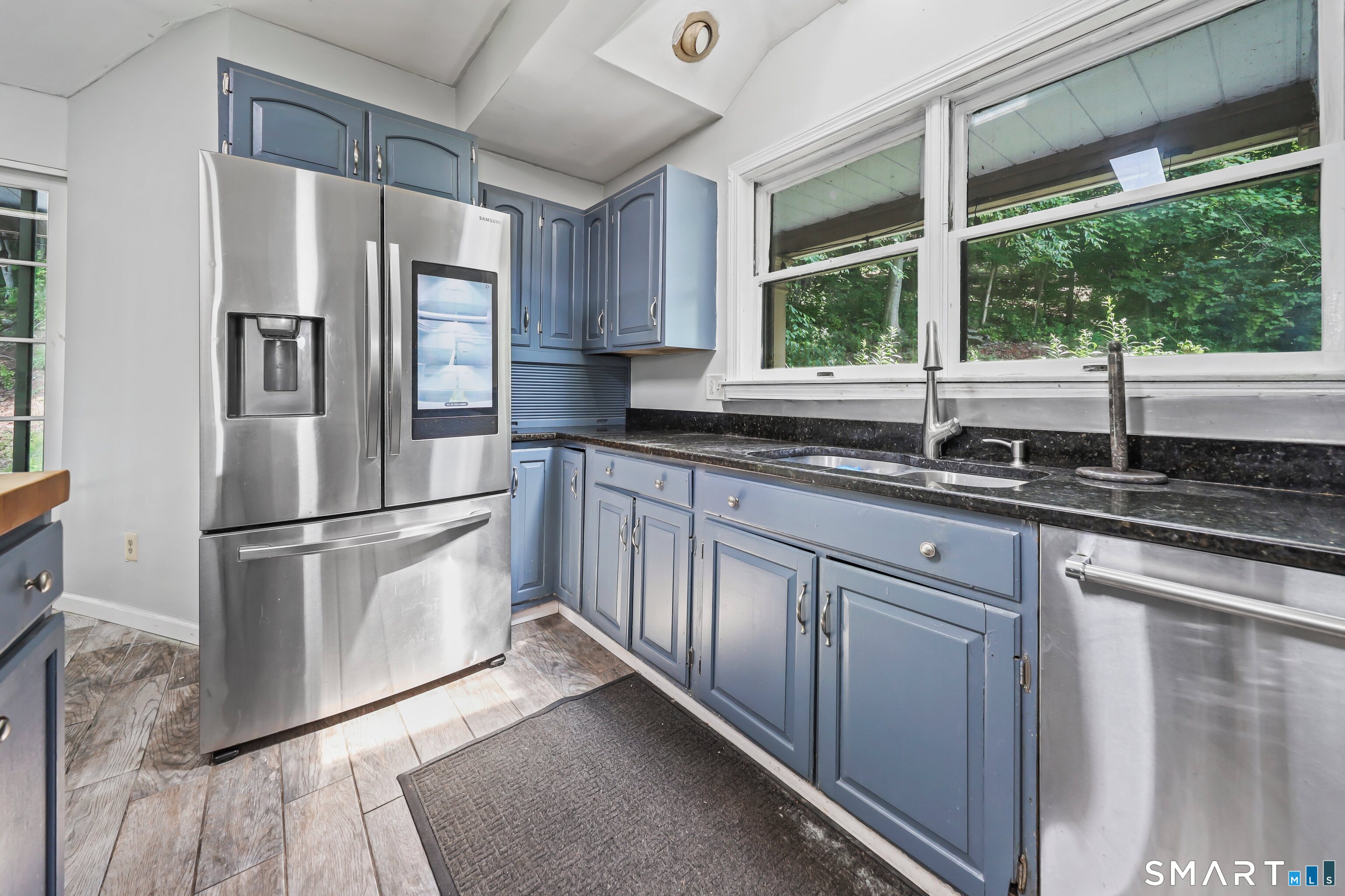 45 Carmel Road Bethany, CT 06524 - Photo 14 of 34