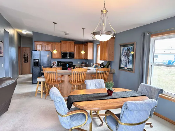 $319,000 | 368 Highpointe Loop, McGregor, IA 52157