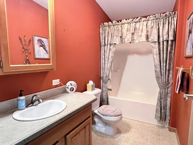 $319,000 | 368 Highpointe Loop, Mcgregor, IA 52157