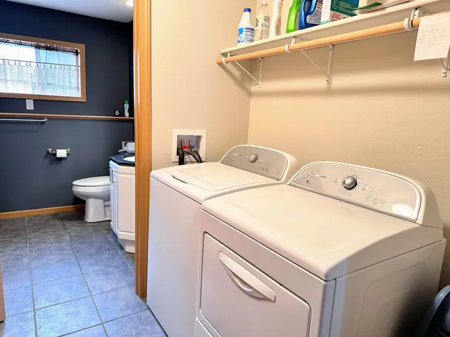 $319,000 | 368 Highpointe Loop, Mcgregor, IA 52157