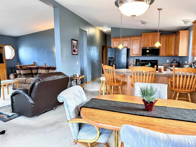 $319,000 | 368 Highpointe Loop, Mcgregor, IA 52157