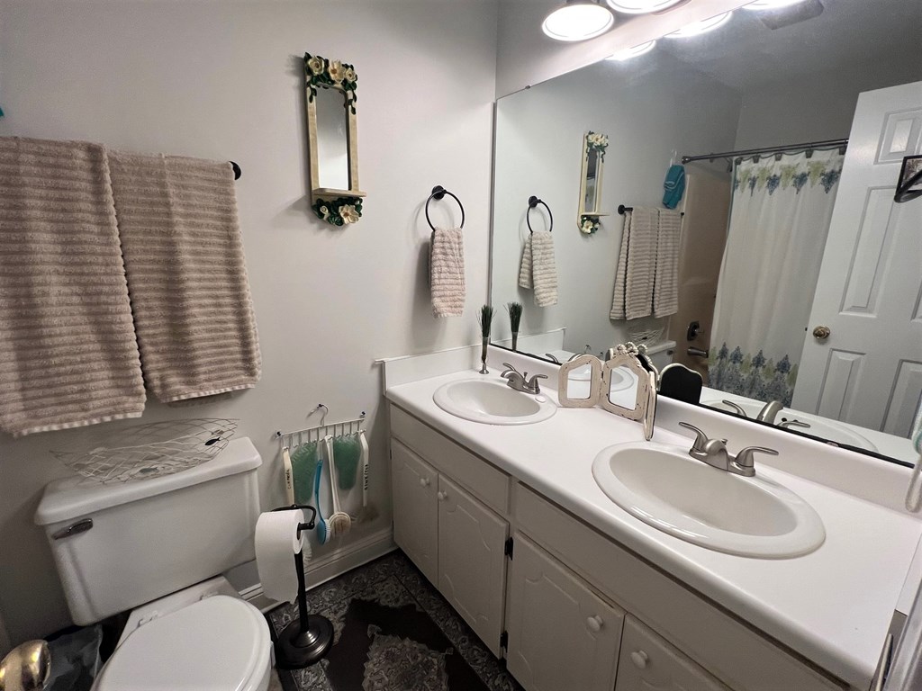227 Cove Road Greenwood, SC 29646 - Photo 21 of 34 Gallery Image 21
