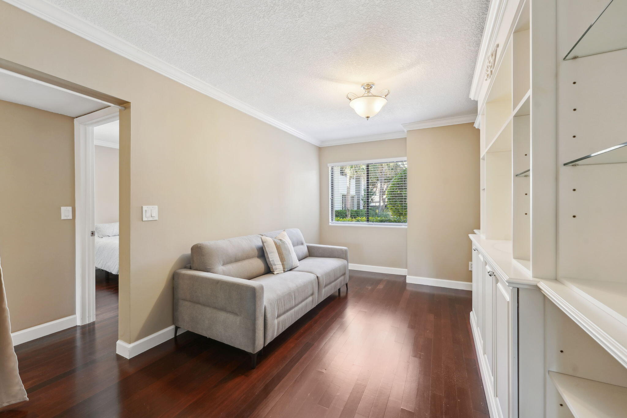 100 Pelican Pointe Drive, Unit 101 Delray Beach, FL 33483 - Photo 21 of 37 Den / 3rd Bedroom